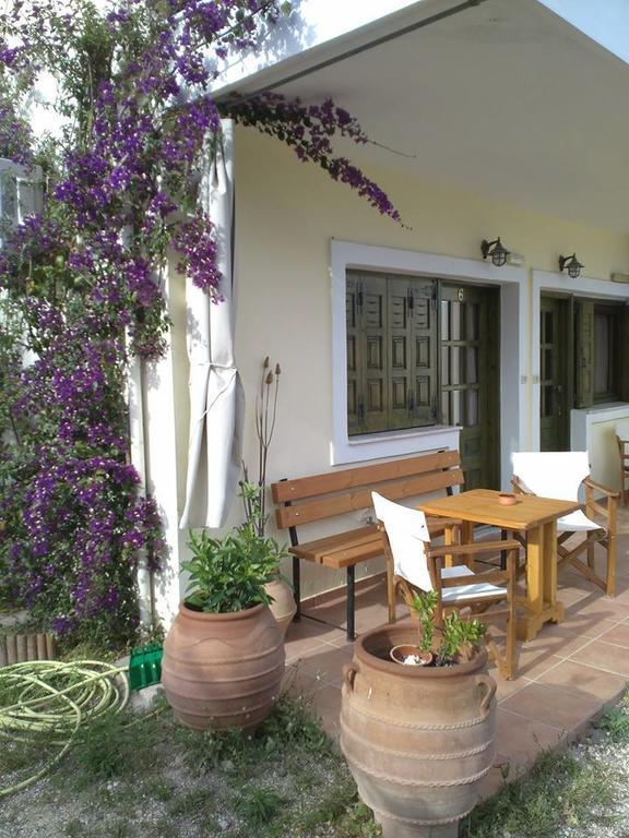 Rent Rooms Alexiou Límni المظهر الخارجي الصورة