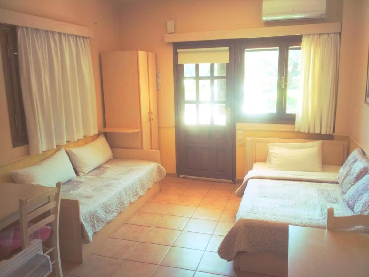 Rent Rooms Alexiou Límni المظهر الخارجي الصورة