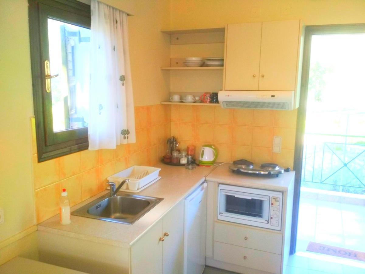 Rent Rooms Alexiou Límni المظهر الخارجي الصورة
