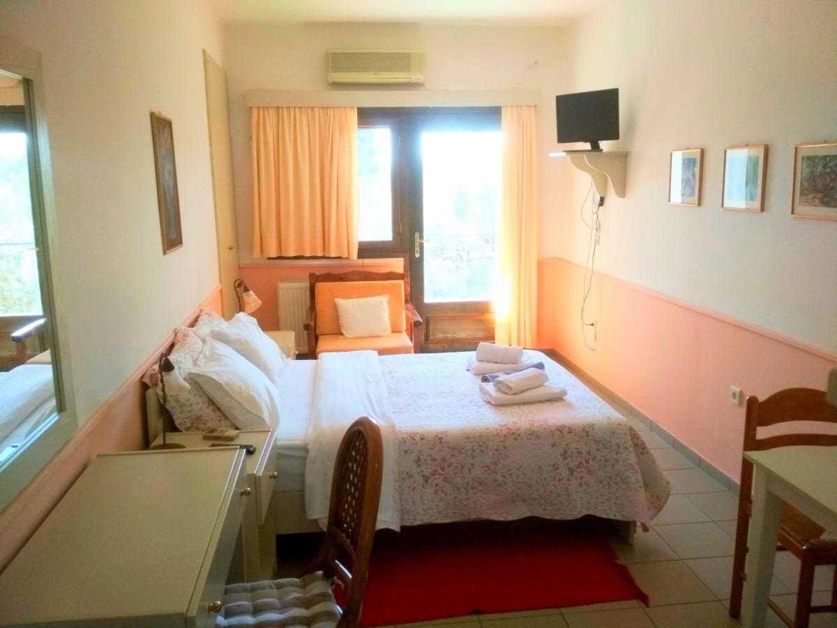 Rent Rooms Alexiou Límni المظهر الخارجي الصورة